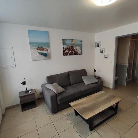Studio 2 Personnes En Centre Ville Saint-Pierre-de-Plesguen Exterior photo